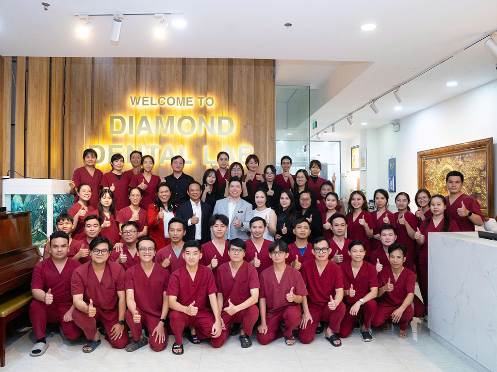 Nền tảng thiết bị và quy trình của Diamond Dental Group